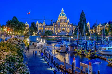 VICTORIA NIGHTLIFE GUIDE