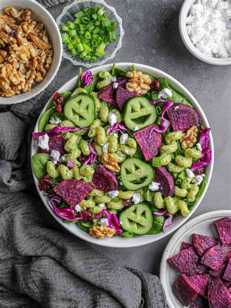 Spooky Halloween Spinach Salad Munchmeals By Janet