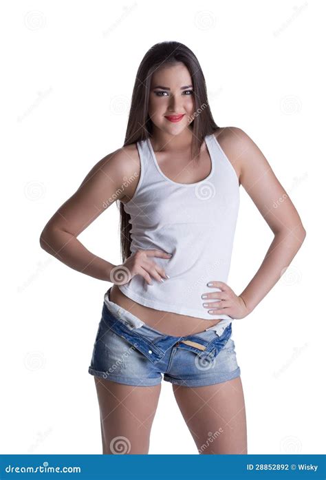 La Mujer Triguena Joven En Pantalones Cortos Del Dril De Algod N Y El