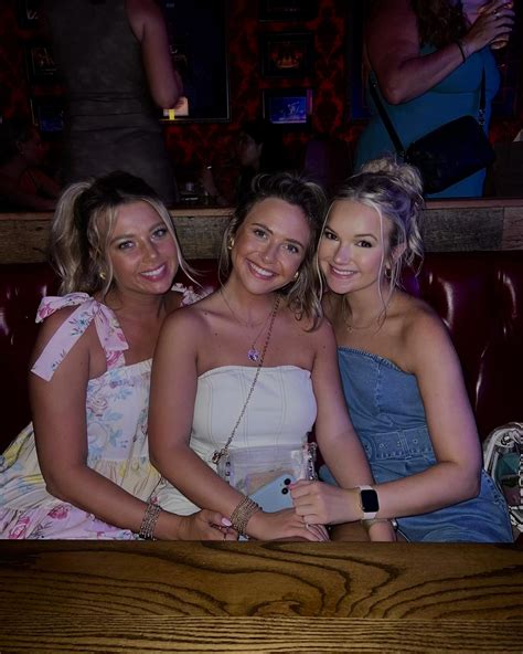 sophie raines (@sophieeraines) • Instagram photos and videos