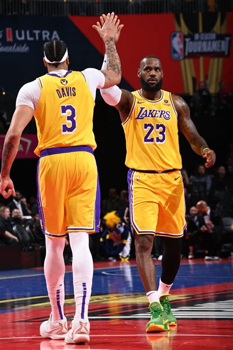 Lakers' Ham Compares LeBron James, Anthony Davis to NFL Legends Tom