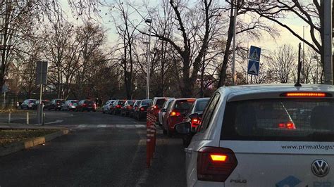 Foto Video Kaos Zbog Radova Na Mostu Gra Ani Stoje U Kolonama