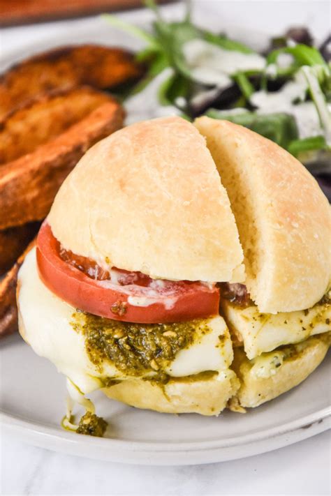 Pesto Chicken Mozzarella Sandwich Project Meal Plan