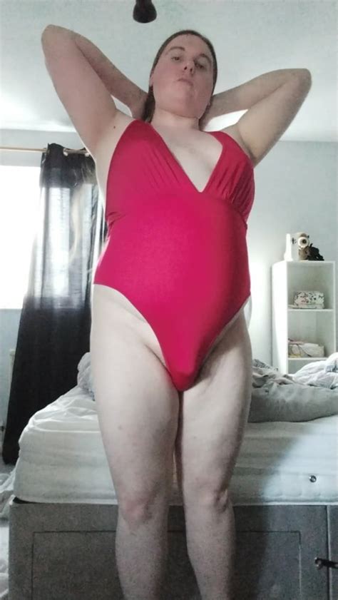 My Enormous BBW Curves In A Sexy Red Singlet Pics XHamster