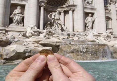 Lancio Monetina Fontana Di Trevi Dago Fotogallery