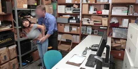 Latina Fucks The Security Guy To Avoid Jail Aryana Amatista Tnaflix