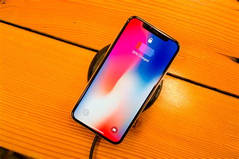iPhone 11 поддерживают реверсивную зарядку, но Apple ее отключила ...