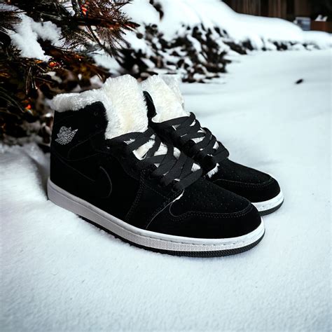 Кроссовки Nike Air Jordan 1 - купить с доставкой по выгодным ценам в ...