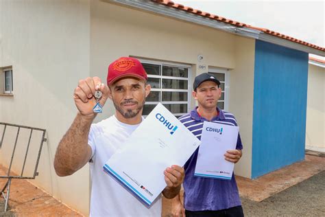 Entrega de Moradias da CDHU na cidade de Severínia SP Flickr