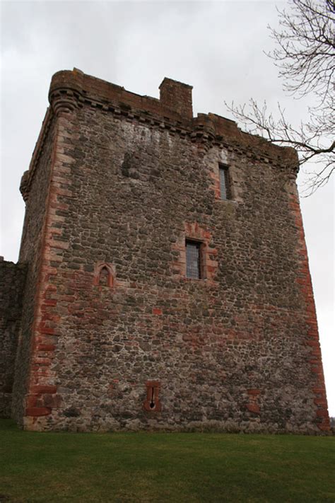 Two lesser-visited castles in Perthshire | Stravaiging around Scotland