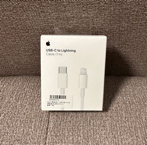 Apple 原廠usb C 對 Lightning 連接線 1m 1 公尺 手機及配件 電子周邊配件及產品 充電器及電線在旋轉拍賣