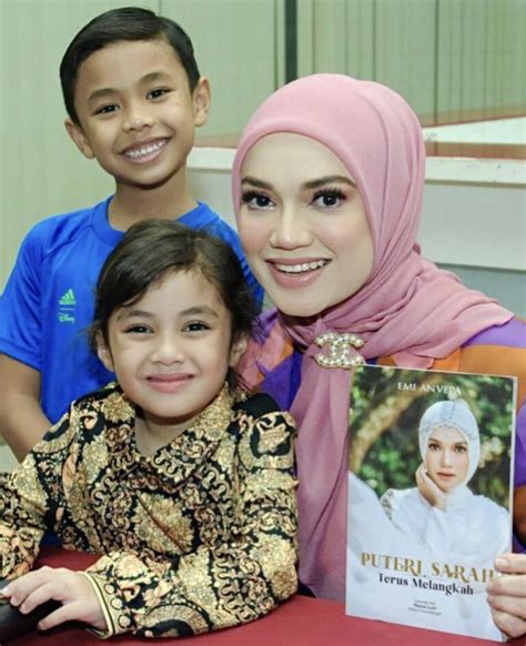 Tak Sekadar Cantik And Terpelajar Adik Beradik Puteri Sarah Juga