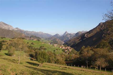 1561 Asturias Peñamellera Alta Joan Carles Doria Flickr