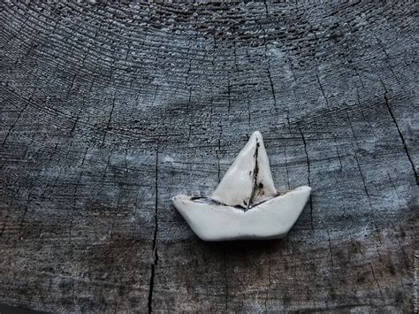 Брошка 'Кораблик' | Clay pottery, Mule shoe, Pottery