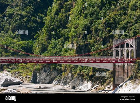 Bridge, Taroko canyon, national park Taroko-Gorge, Hualien, Taiwan ...