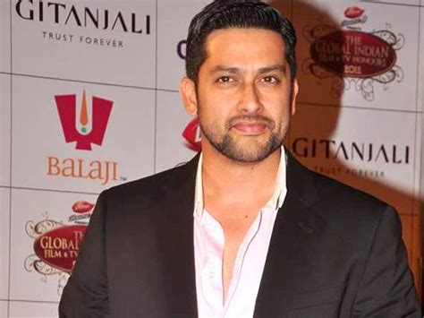 Aftab Shivdasani Height Weight Age Wife Affairs And More Starsunfolded