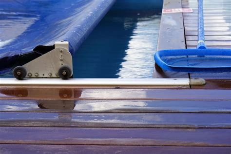 Automatic Pool Covers - The Pros And Cons - Woodfield Outdoors