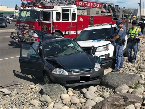 1 Killed 2 Injured In Crash Involving Pierce County Deputy Puyallup