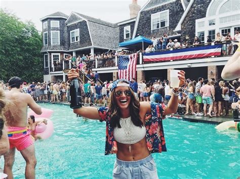 How The Hamptons Does 4th Of July Weekend: 20 Wet & Wild Instagrams