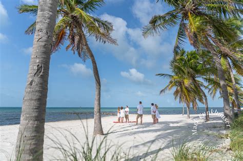 Celebrating 35 Years Of Marriage With A Key West Vow Renewal Ceremony