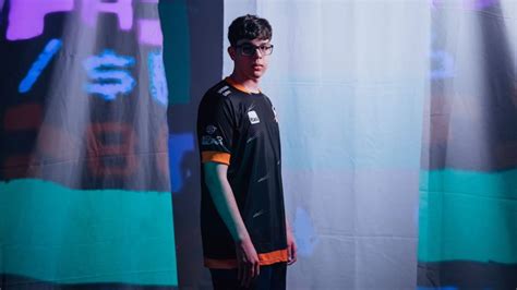 Fortnite Hero Base Anuncia Barroso Na Organização Mais Esports