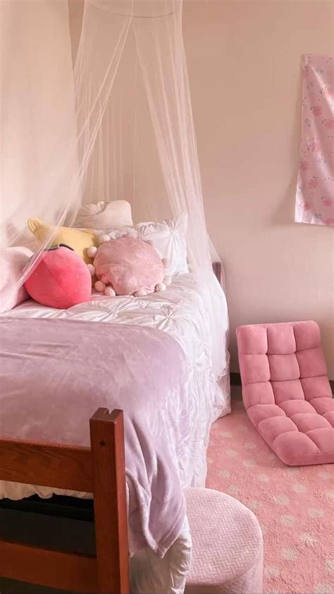 Light Pink Dorm Room Ideas Cute Dorm Aesthetic Sanrio My Melody