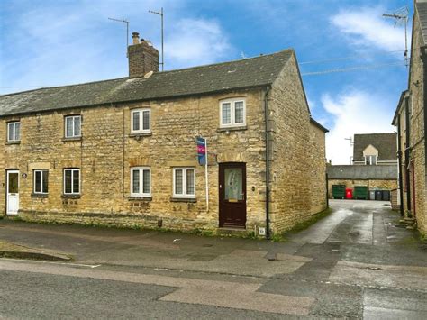 3 Bedroom Terraced House For Sale In Newland Witney Oxfordshire Ox28