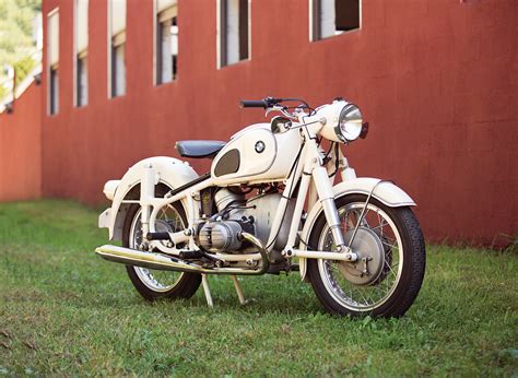 Elegance In Motion The 1962 BMW R60 2 Motorcycle Classics