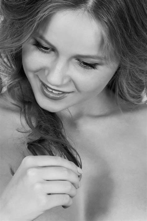 Cute Teen Alexandra D Shows Off Her Juicy Boobs And Trimmed Pussy In A Solo CoedCherry