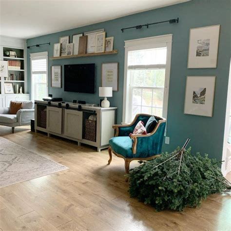 Moody Blue Sw Blue Paint Color Sherwin Williams Blue Walls