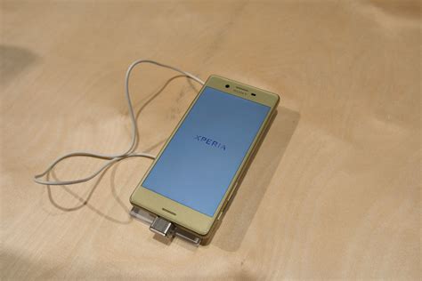 Sony XPERIA X & XPERIA XA ελληνικό hands-on video: Γνωρίζουμε τη νέα ...