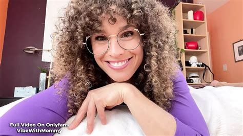 Jewish Mom Shows Off Her Anal Skills With Vibewithmommy Amateur Amateur Porn XHamster