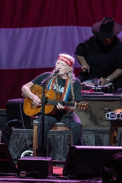 Willie Nelson & Family at Outlaw Music Festival in Tampa (Oct 7, 2023 ...