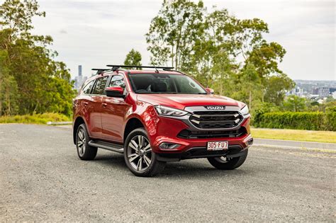 2023 Isuzu Mu X Review Carexpert