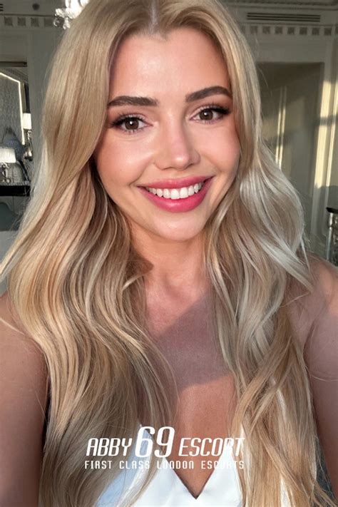 34B Rimming Giving Licking Anal Ass Petite Cute Onlyfans London Escort