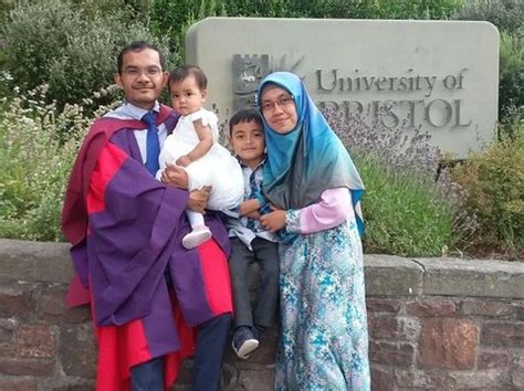 kisah pasutri raih gelar phd  kampus ternama dunia lulus sepekan