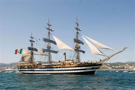 Marina Militare La Nave Scuola Amerigo Vespucci Apre Le Vele Per La