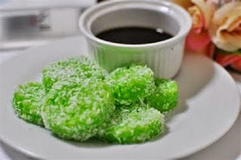 Kuih Hijau Putih Gula Melaka Kuih Muih Tradisional Legend Yang