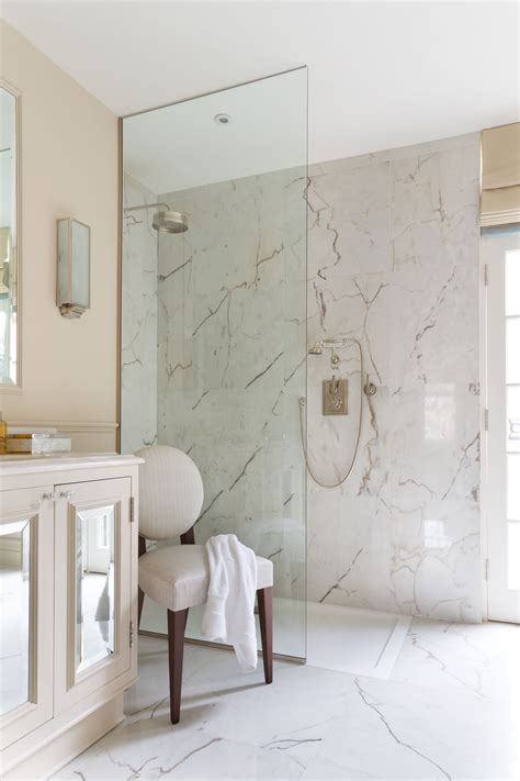 Elegant marble bathroom. | LISTED MAYFAIR | Luxury rooms, Interior, Marble bathroom