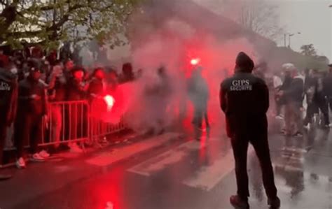 PSG City Les encouragements des supporters parisiens en vidéo