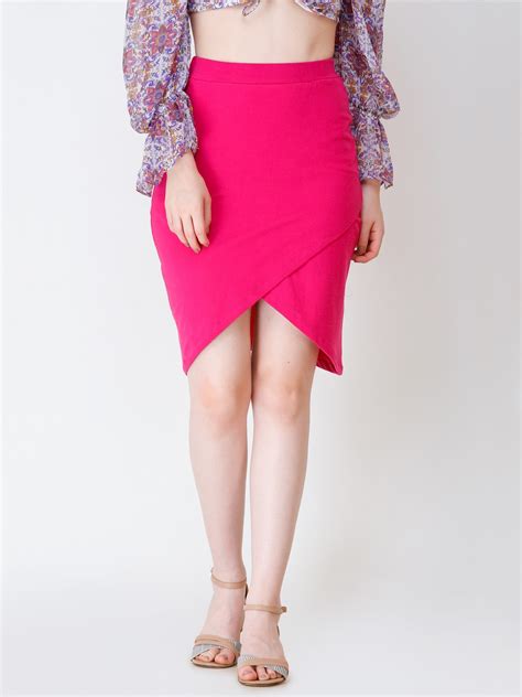 Buy Scorpius Scorpius Women Fuchsia Pink Solid Hosiery Tulip Skirt At