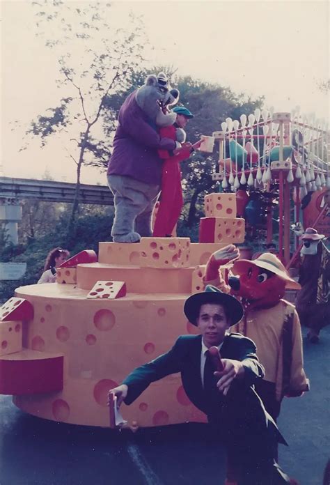 A Daytime Parade to Remember - 30 Years Ago at Disneyland