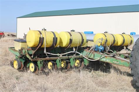 7000 Series John Deere 8 Row Planter Wliquid Fertilizer Nex Tech Classifieds