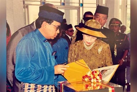 Sultan Selangor Tengku Permaisuri Zahir Ucapan Takziah Atas