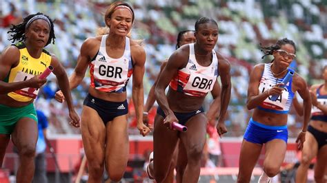 Dina Asher Smith Helps Team Gb Set New National Record In 4x100m Relay