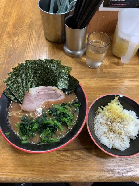 『のりほうれん草ラーメン』麺家 紫極のレビュー ラーメンデータベース