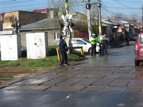 Galerie Foto Video Accident Mortal La Trecerea La Nivel Cu Calea