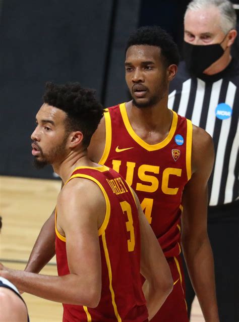 Isaiah and Evan Mobley helped USC climb higher in college hoops