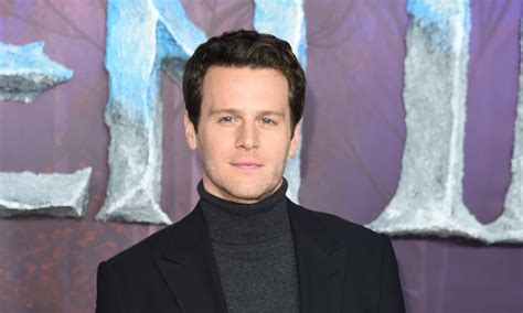 Jonathan Groff Est Sorti Voir Son Fr Re Apr S Avoir Visit Une Statue