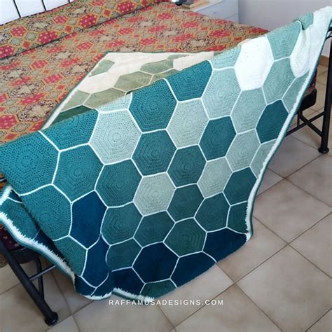 Ravelry Solid Hexagons Blanket Pattern By Raffaella Tassoni